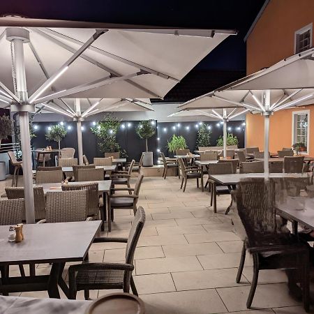 Hotel-Cafe Rathaus Bad Abbach Exterior photo